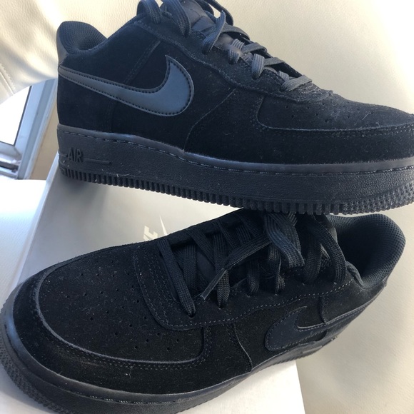 Air Force 1 - Picture 2 of 3